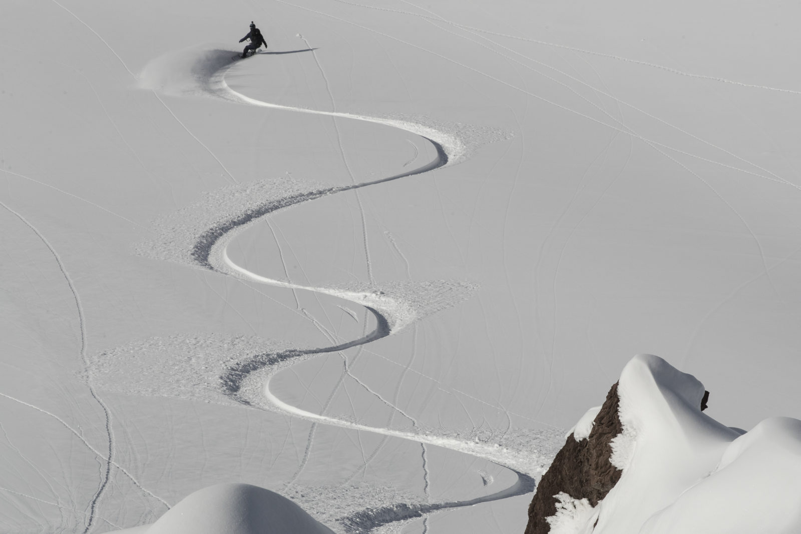 Heliskiing by Glove